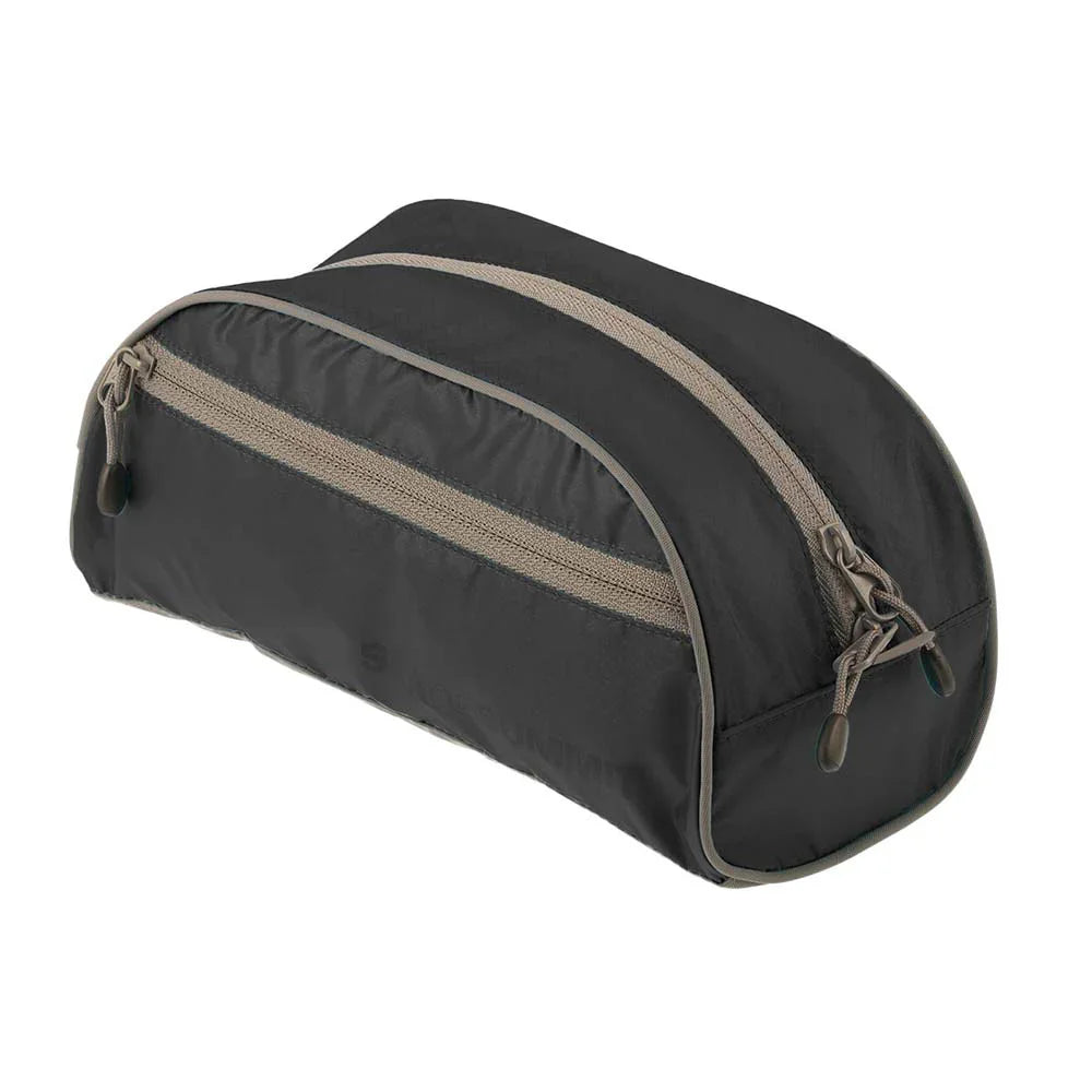 Sea to Summmit Travelling Light Toiletry Bag