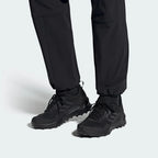 Souliers de randonnée Adidas Terrex AX4 GTX (hommes)