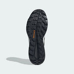Souliers de randonnée Adidas Terrex Free Hiker 2.0 Low GTX (hommes)