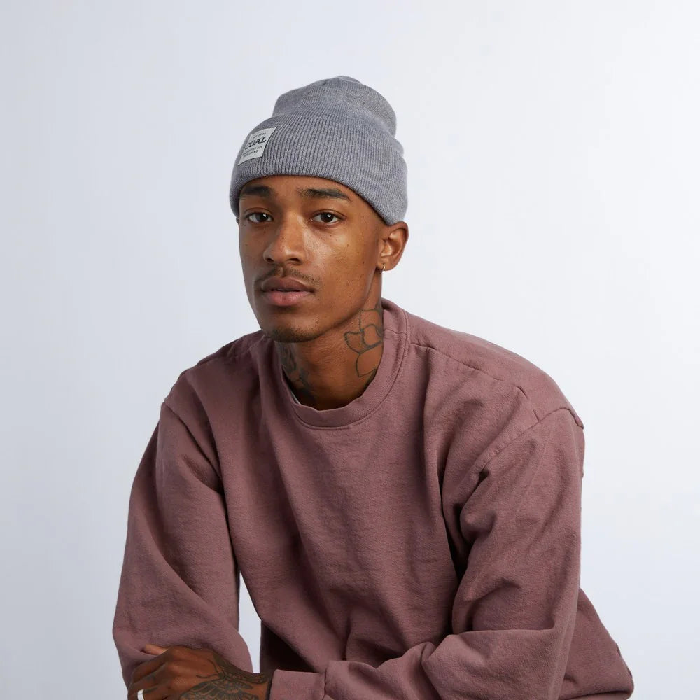 Tuque Coal The Uniform Mid