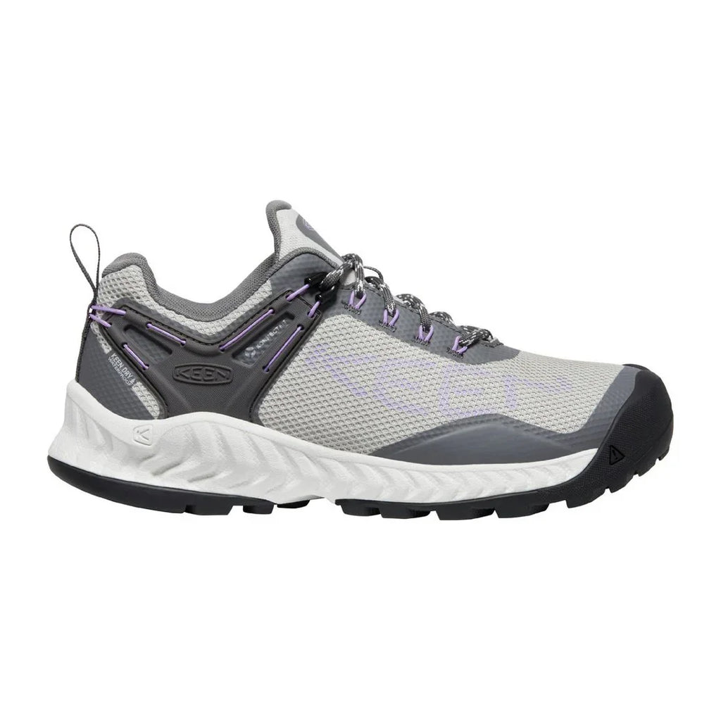 Souliers de randonnée imperméables Keen NXIS Evo (femmes)