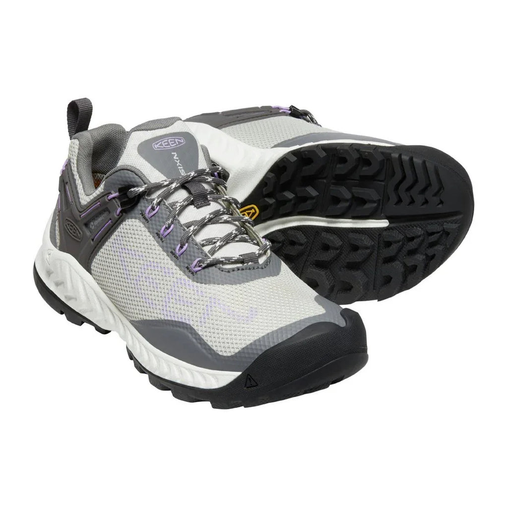 Souliers de randonnée imperméables Keen NXIS Evo (femmes)
