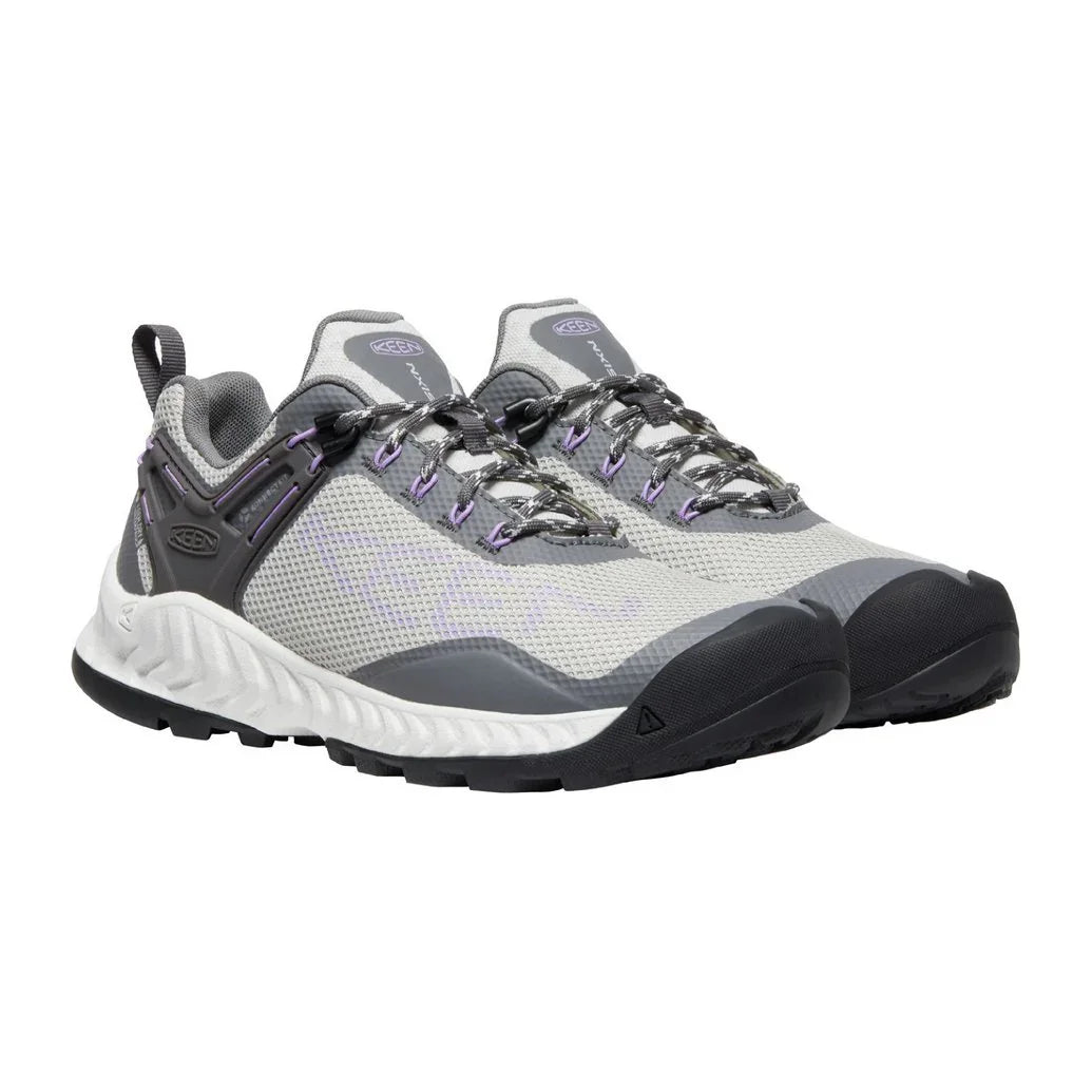 Souliers de randonnée imperméables Keen NXIS Evo (femmes)