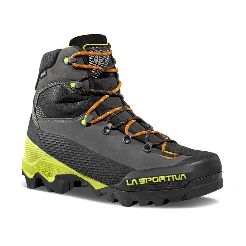 La Sportiva M's Aequilibrium LT GTX Mountaineering Boots