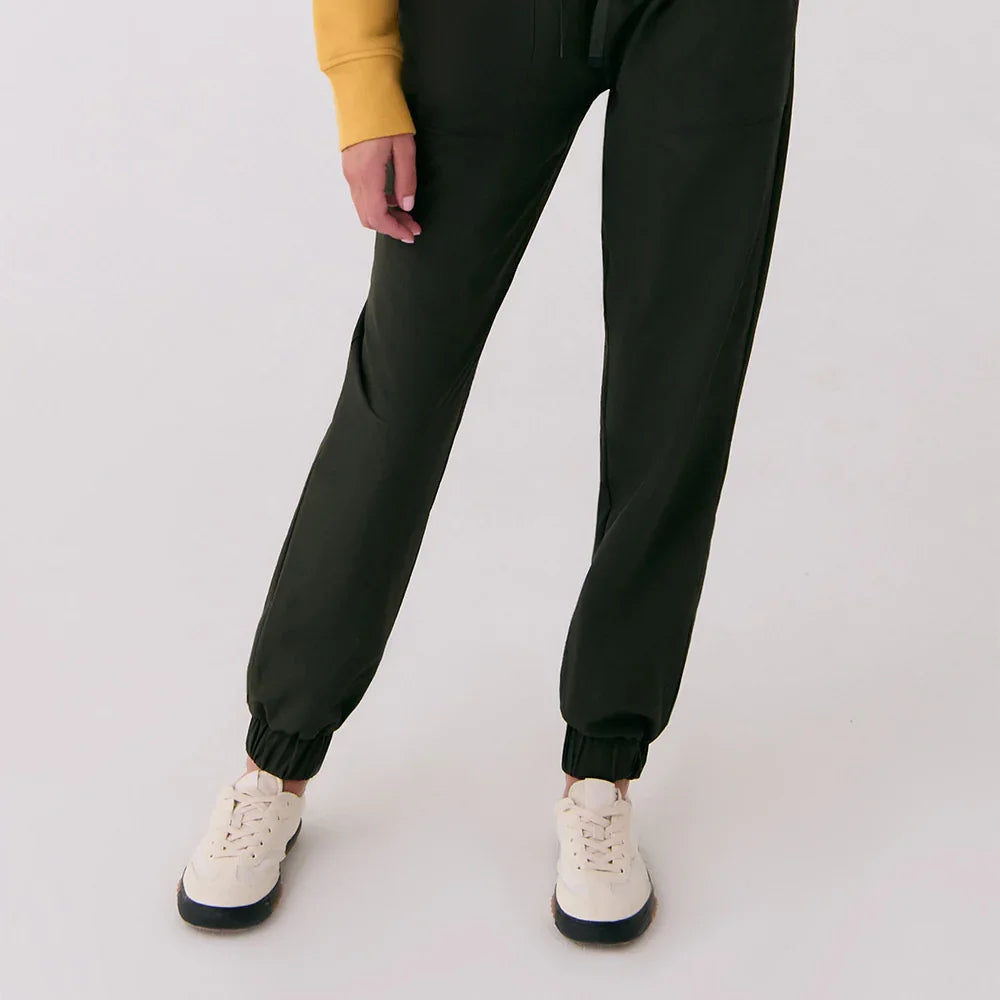 Lolë W's Olive Tech Jogger Pants