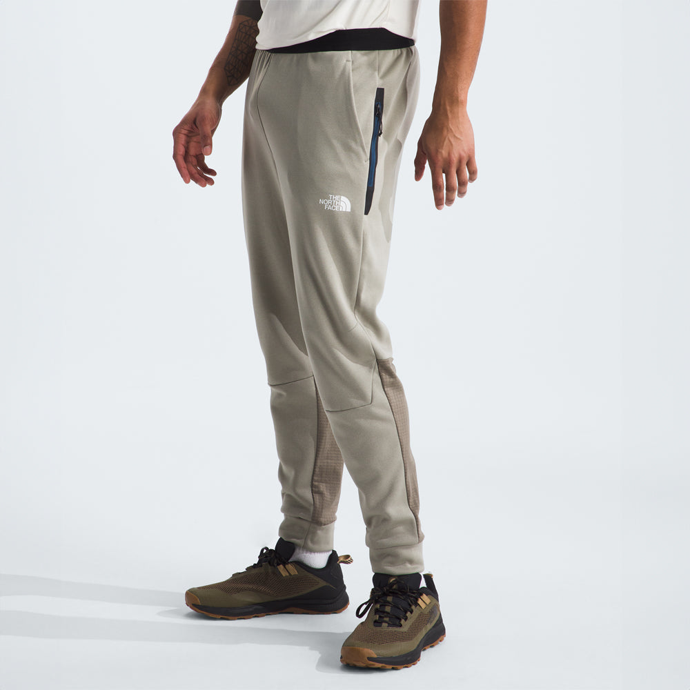 The North Face M’s Mountain Athletics Fleece Pants