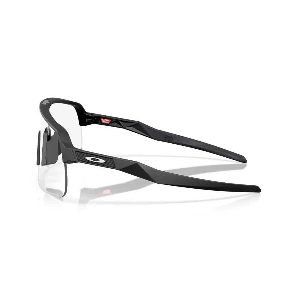 Lunettes de soleil Oakley Sutro Lite S – Lentille Clear To Black Iridium Photochromic