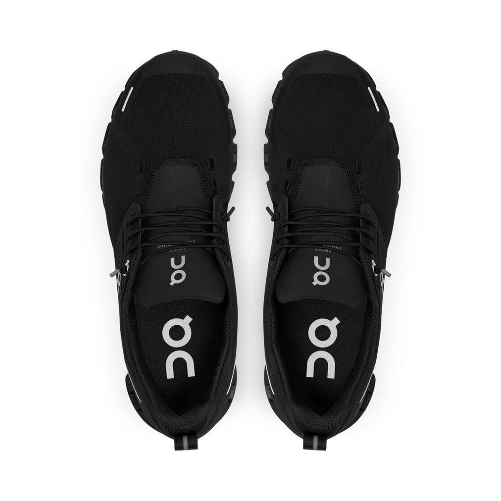 On M's Cloud 5 Waterproof