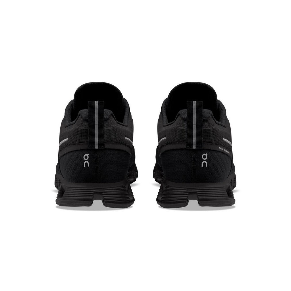 On M's Cloud 5 Waterproof