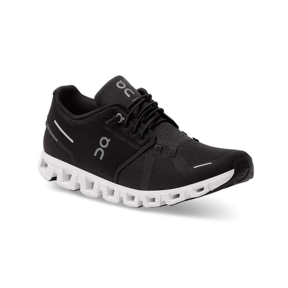 On M's Cloud 5 Shoes