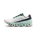 Souliers de course On Cloudmonster (femmes)