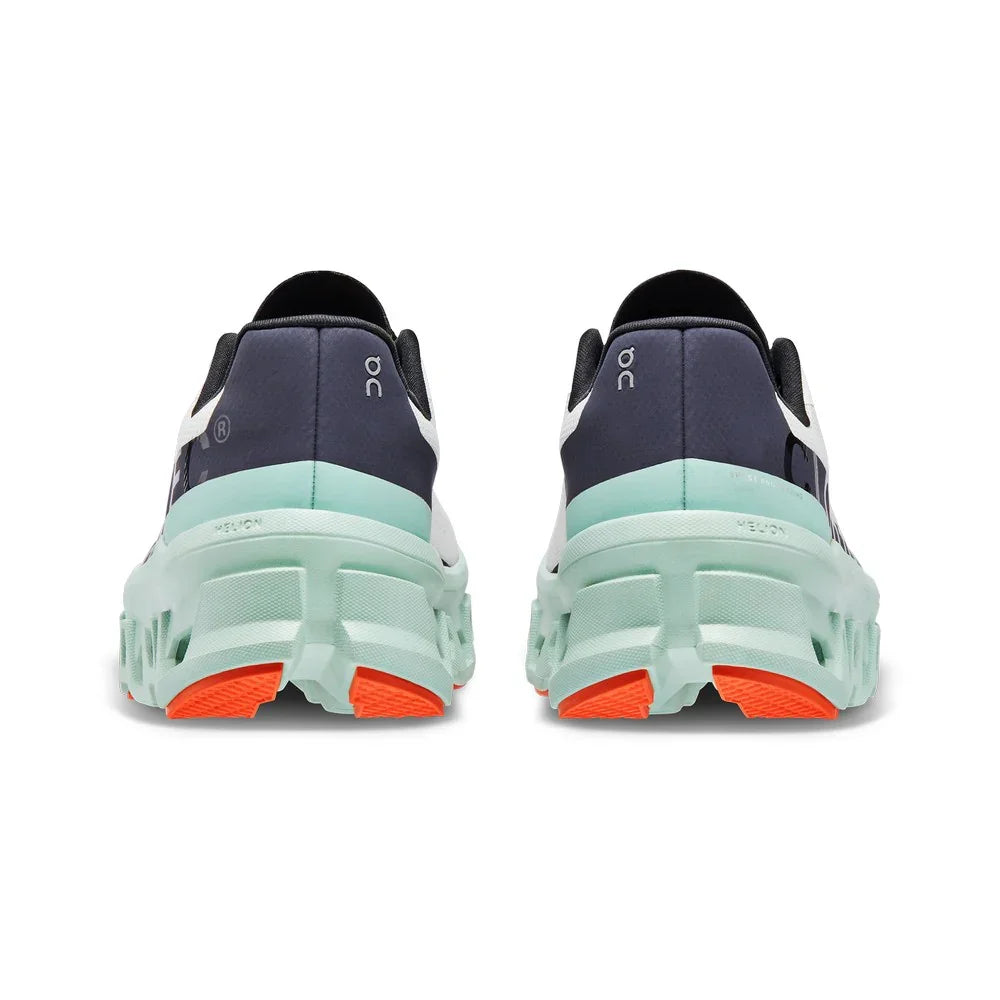 Souliers de course On Cloudmonster (femmes)