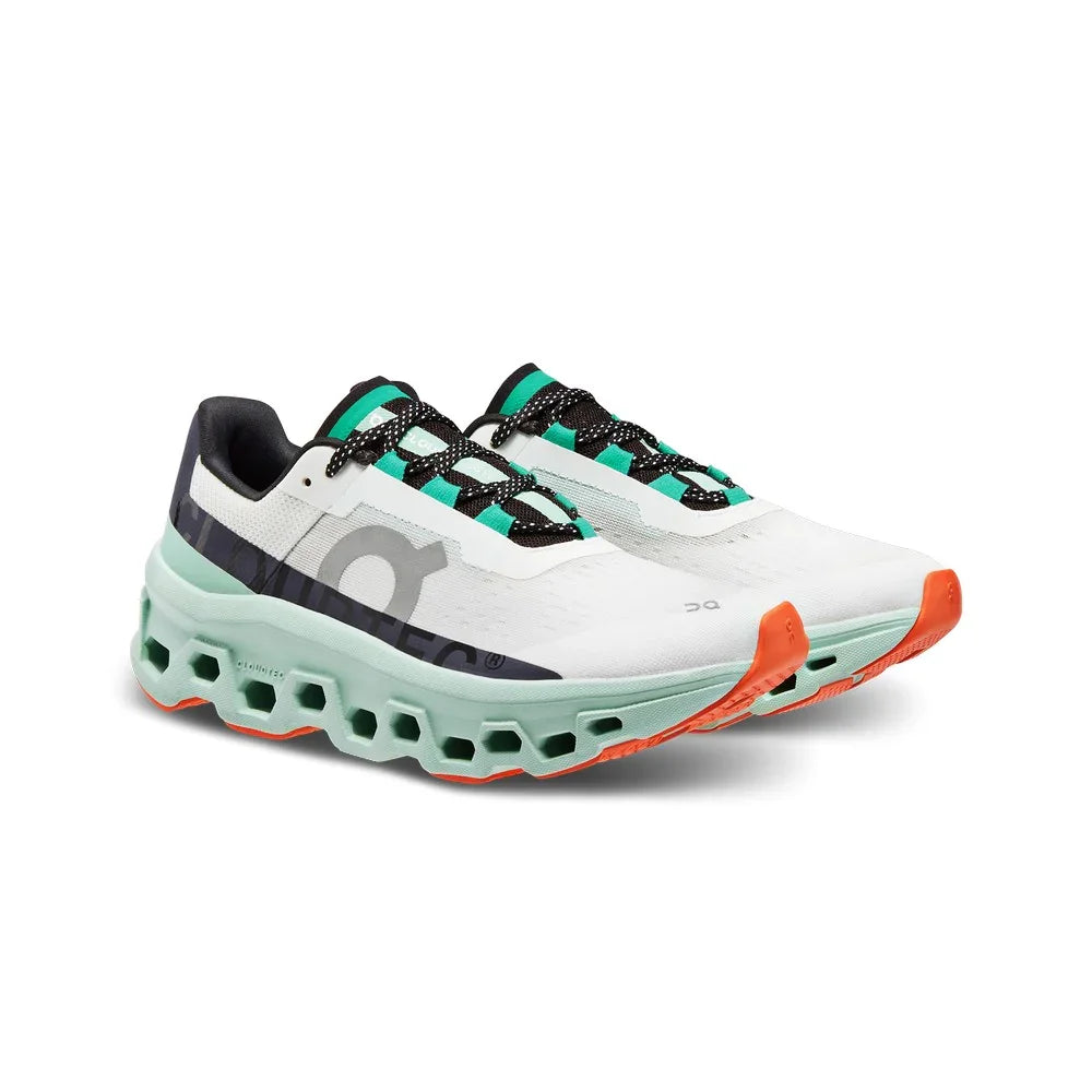 Souliers de course On Cloudmonster (femmes)