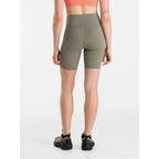 Arc'teryx W's Essent High-Rise 8'' Shorts