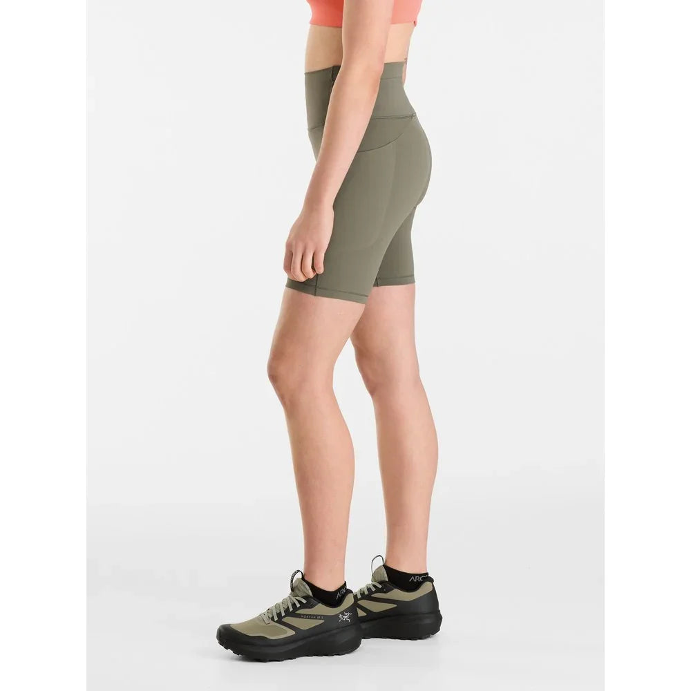 Arc'teryx W's Essent High-Rise 8'' Shorts