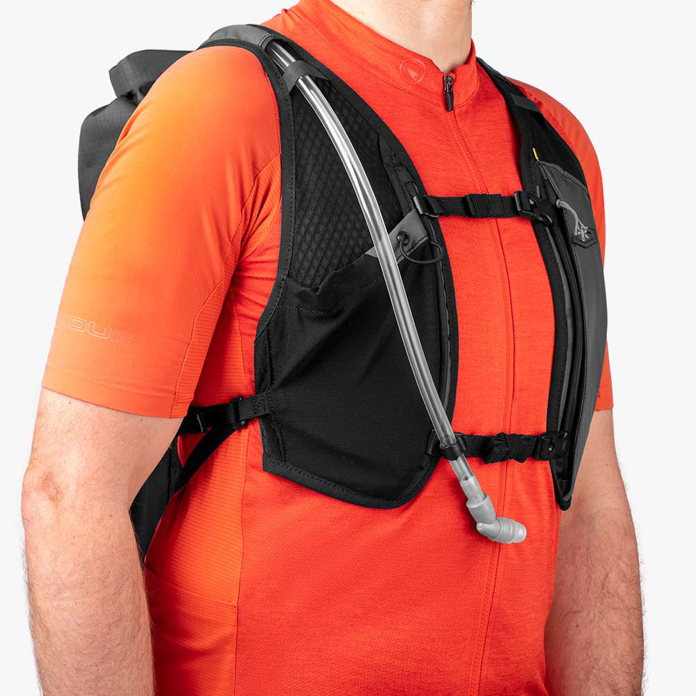 Apidura Backcountry Hydration Backpack – S/M