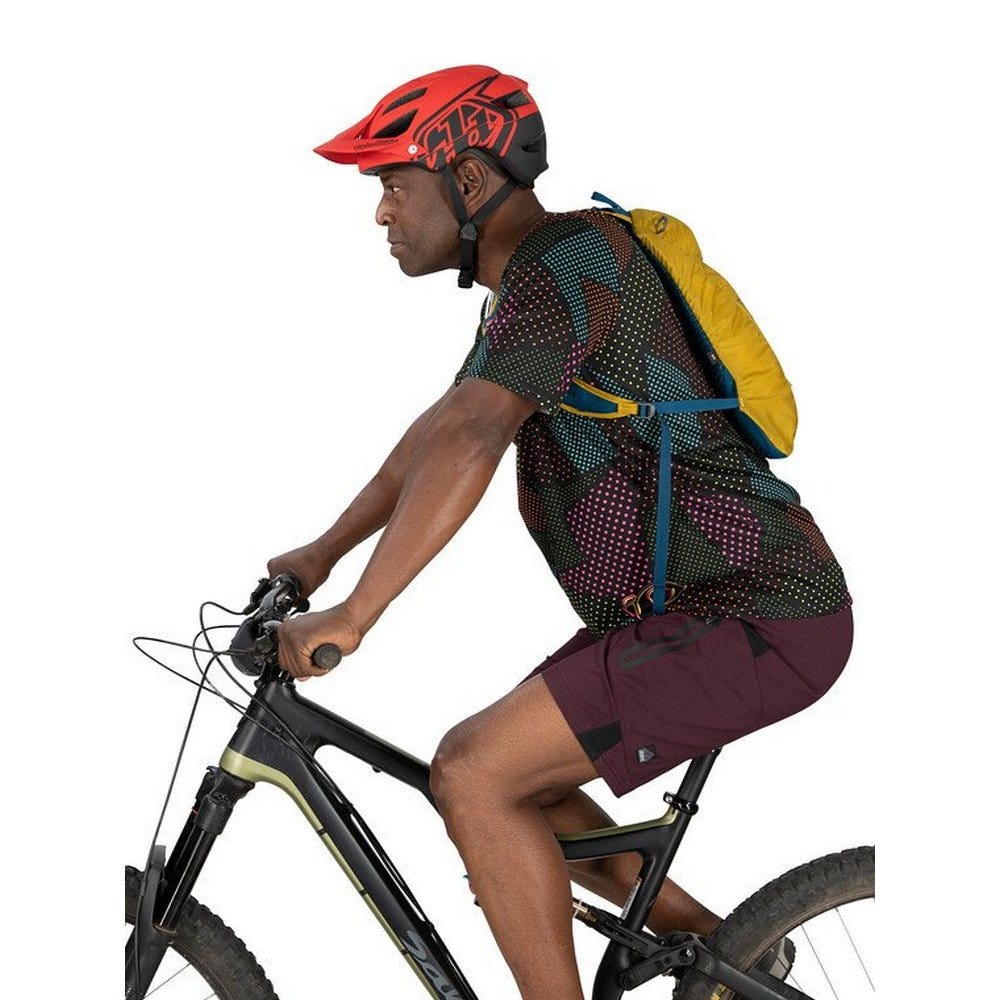 Osprey Katari 1.5 Hydration Pack Outdoor stores sports cycling