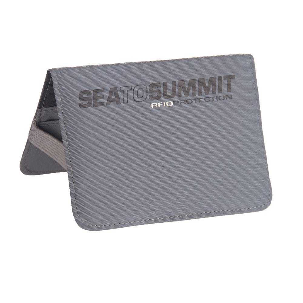 Sea to hotsell summit travelling light